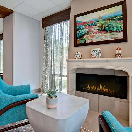 Hampton South, Nm Hotel 3*